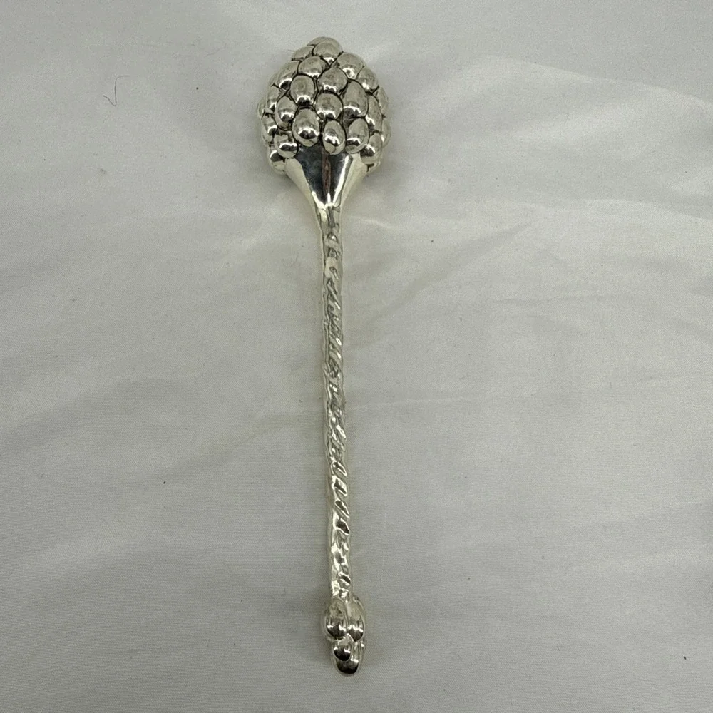 Silea‎ silver plated bubble keeper wine stopper champagne fizz France grapes VGC